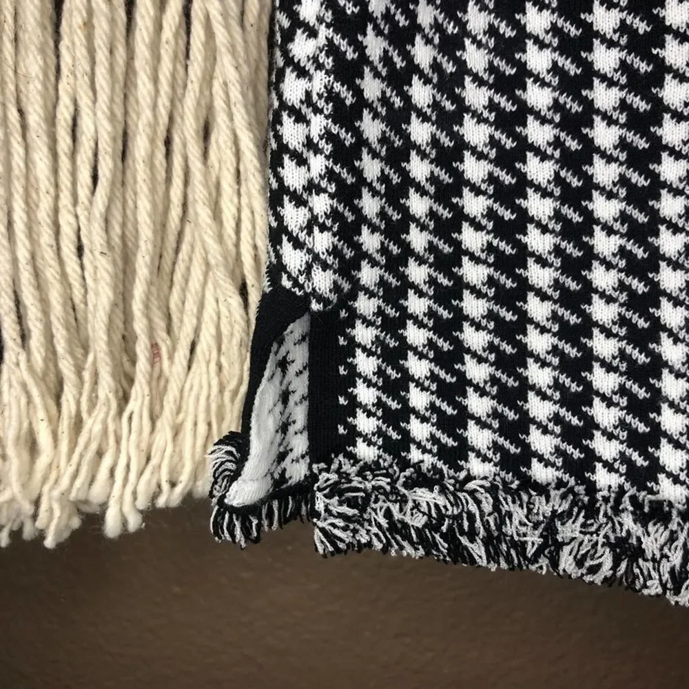 Ann Taylor Houndstooth Top